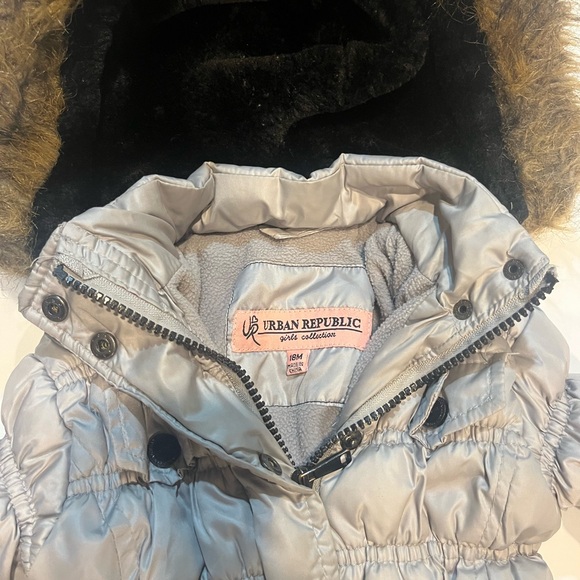 Toddler winter coat - Picture 3 of 3